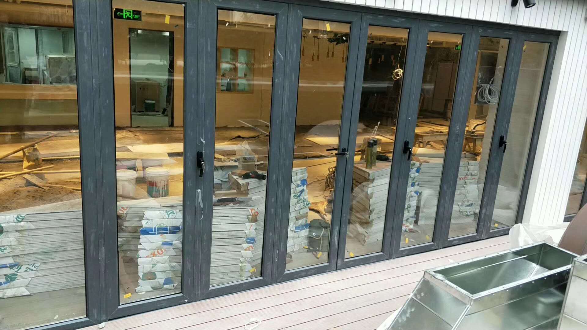 隐藏式合页折叠门案例